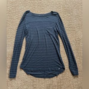 Prana Foundations long sleeve women’s shirt, size XS. Black with gray stripes.